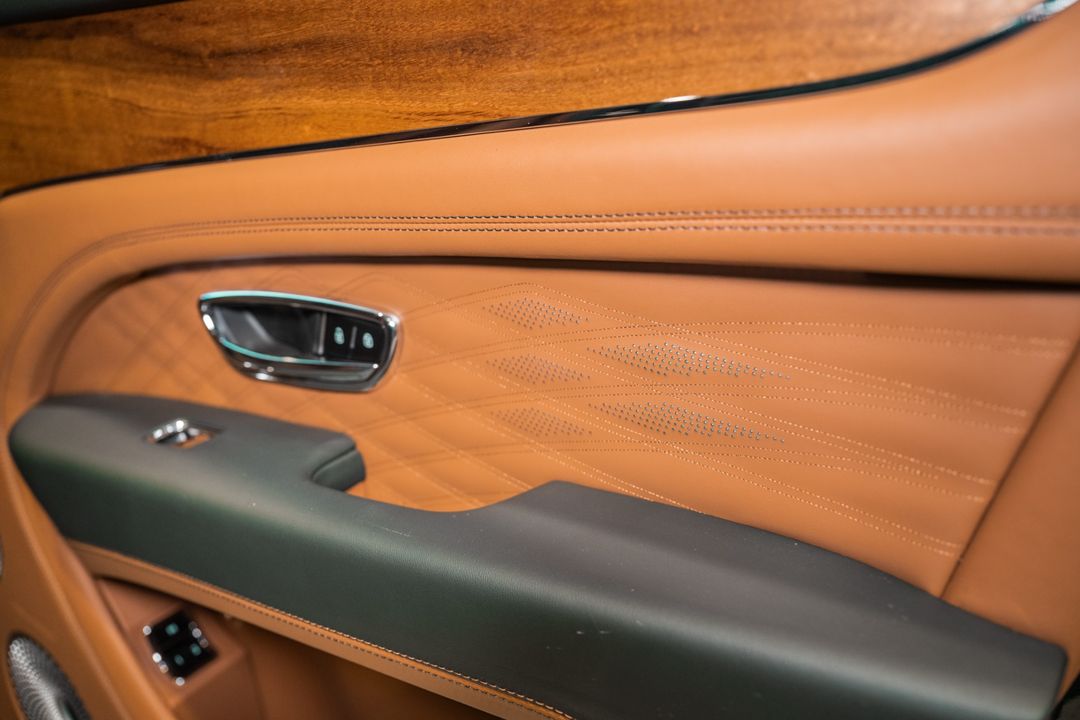 2025 Bentley Bentayga