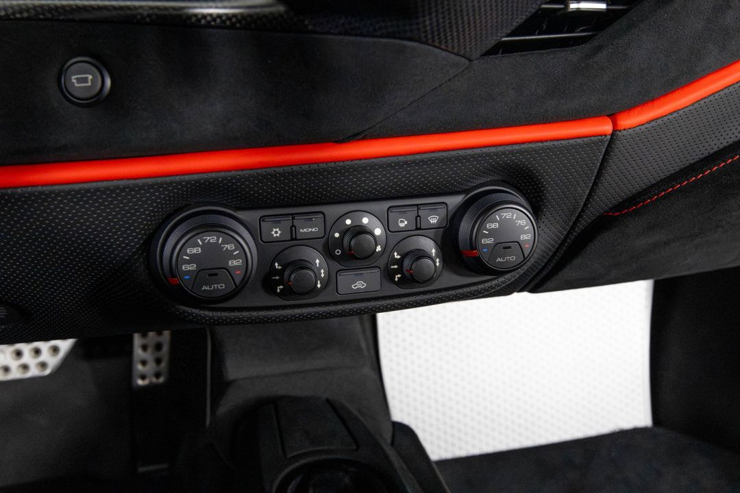 2019 Ferrari 488 Pista