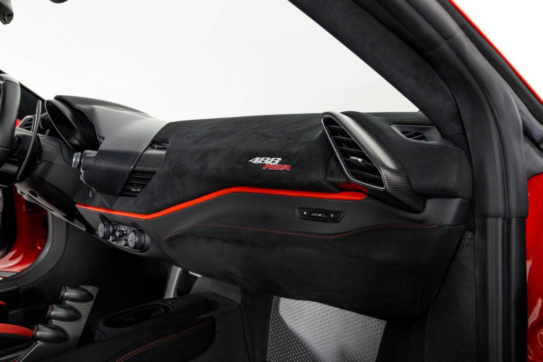 2019 Ferrari 488 Pista