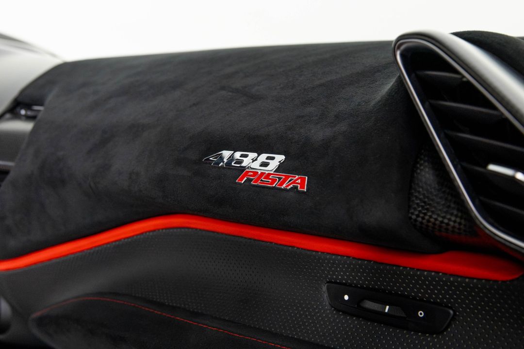 2019 Ferrari 488 Pista