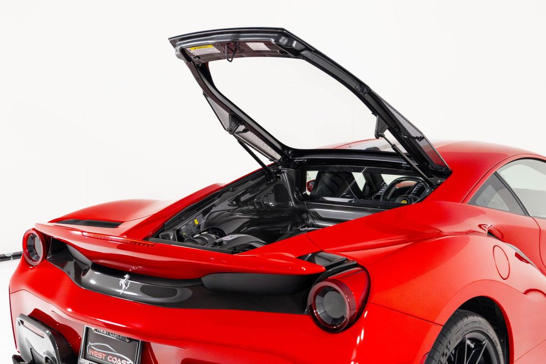 2019 Ferrari 488 Pista