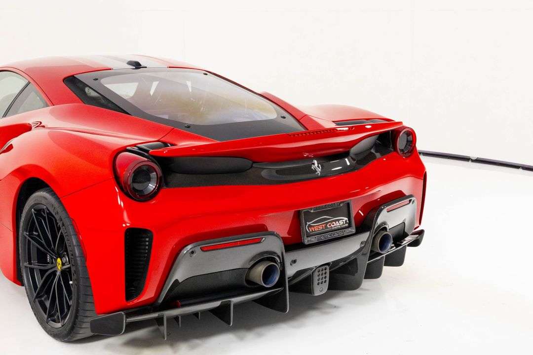 2019 Ferrari 488 Pista