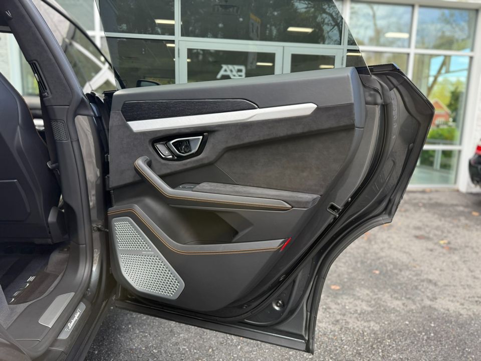 2019 Lamborghini Urus