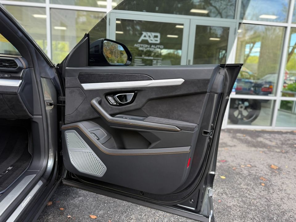 2019 Lamborghini Urus