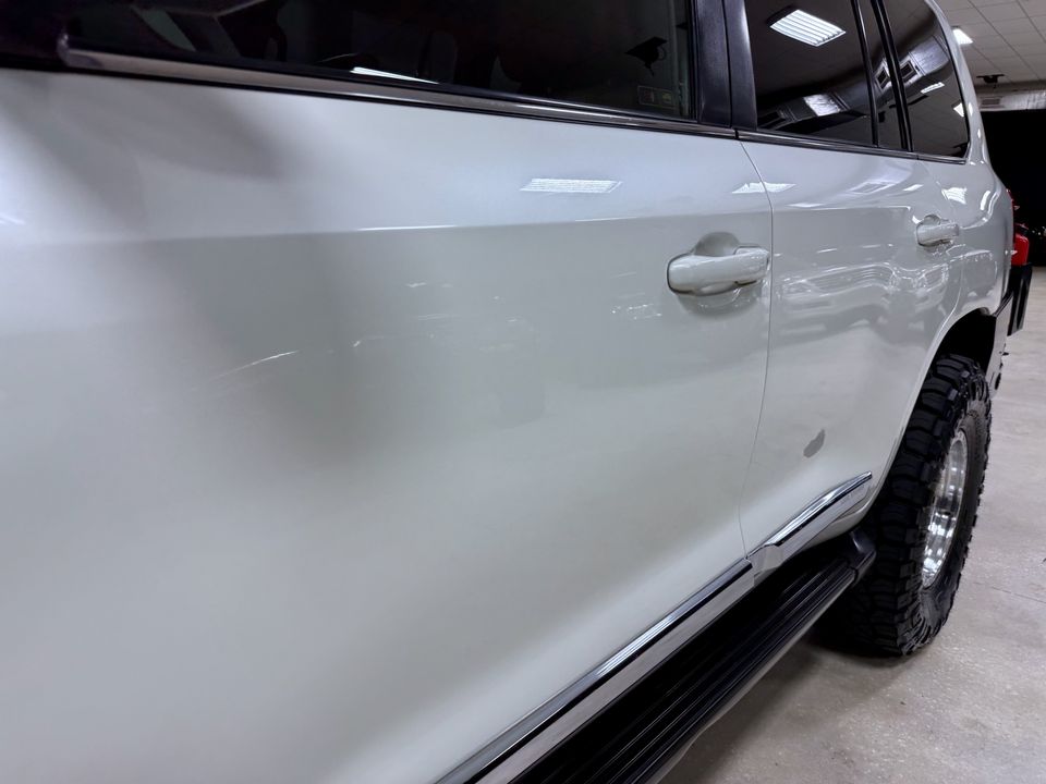 2017 Toyota Land Cruiser 200 1 OWNER NEW BUILD SUPERB!