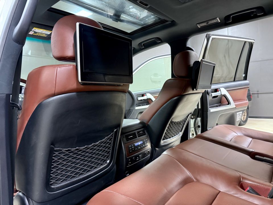 2017 Toyota Land Cruiser 200 1 OWNER NEW BUILD SUPERB!