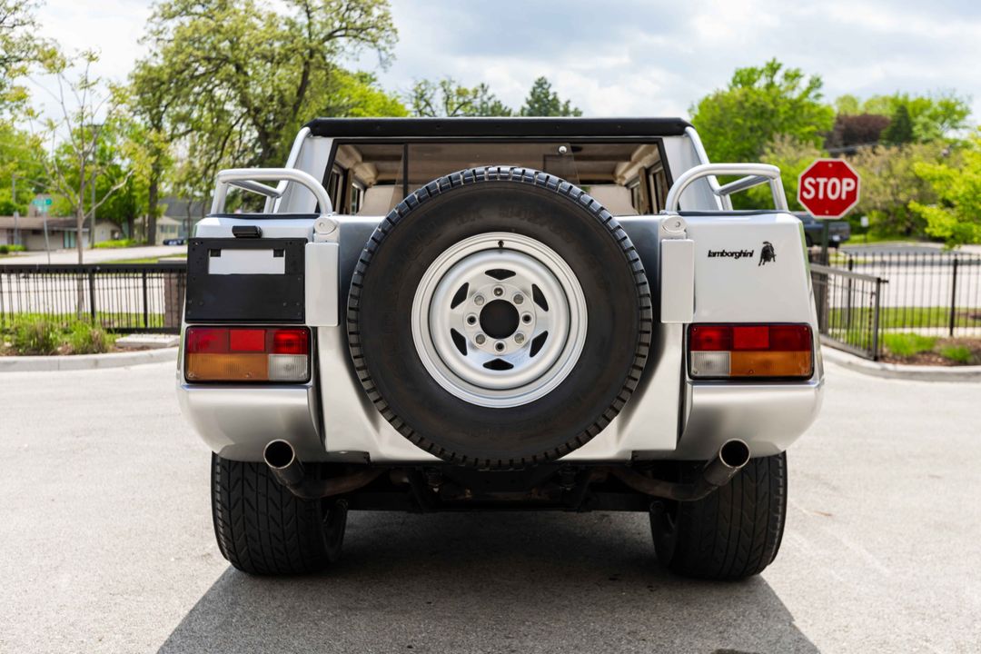 1987 Lamborghini LM002
