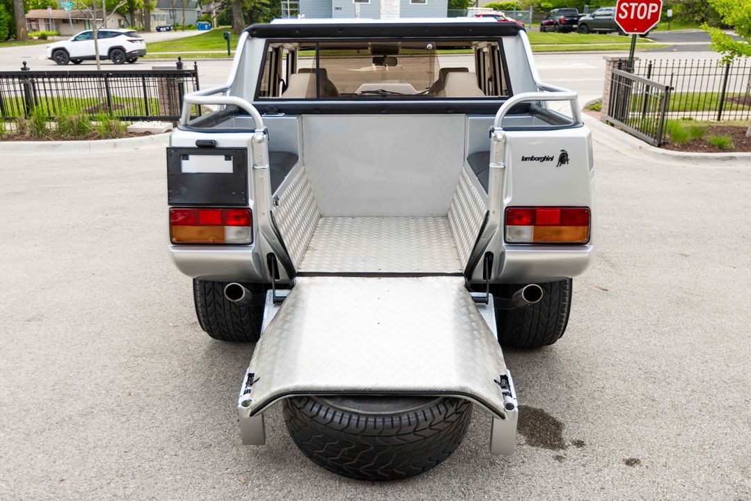 1987 Lamborghini LM002