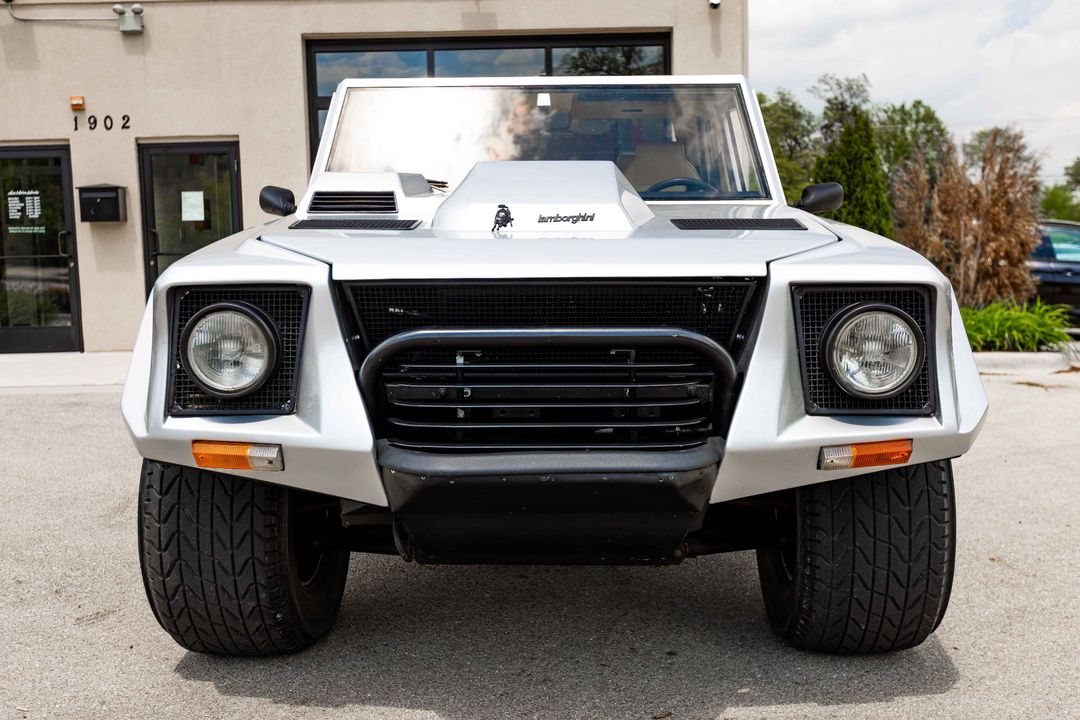 1987 Lamborghini LM002