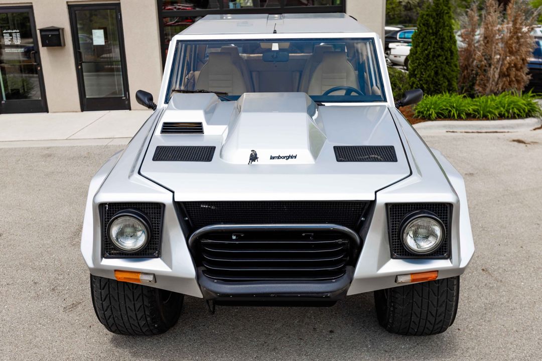 1987 Lamborghini LM002