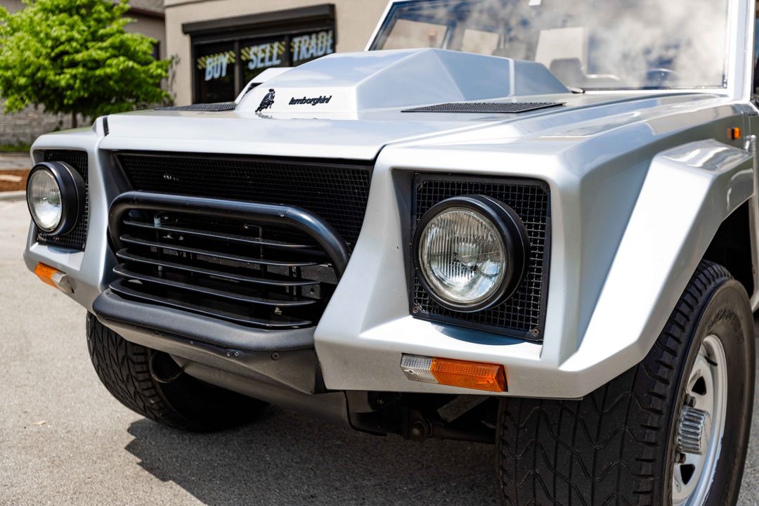 1987 Lamborghini LM002