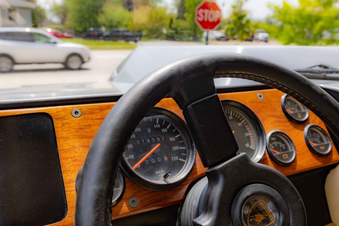1987 Lamborghini LM002