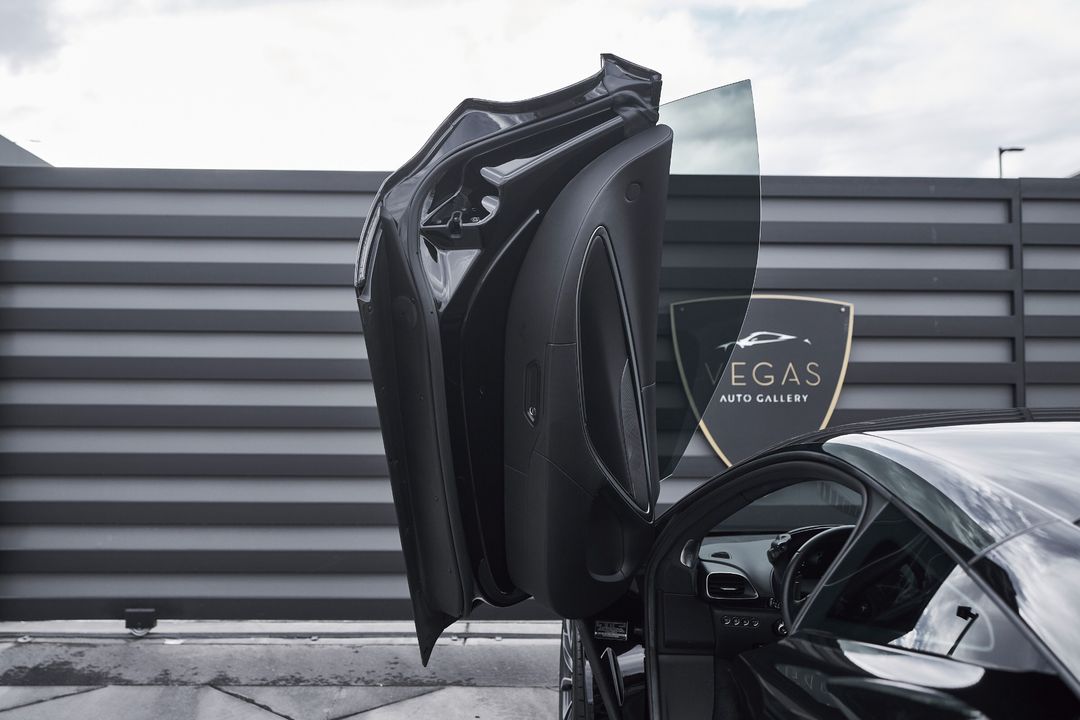 2023 McLaren Artura