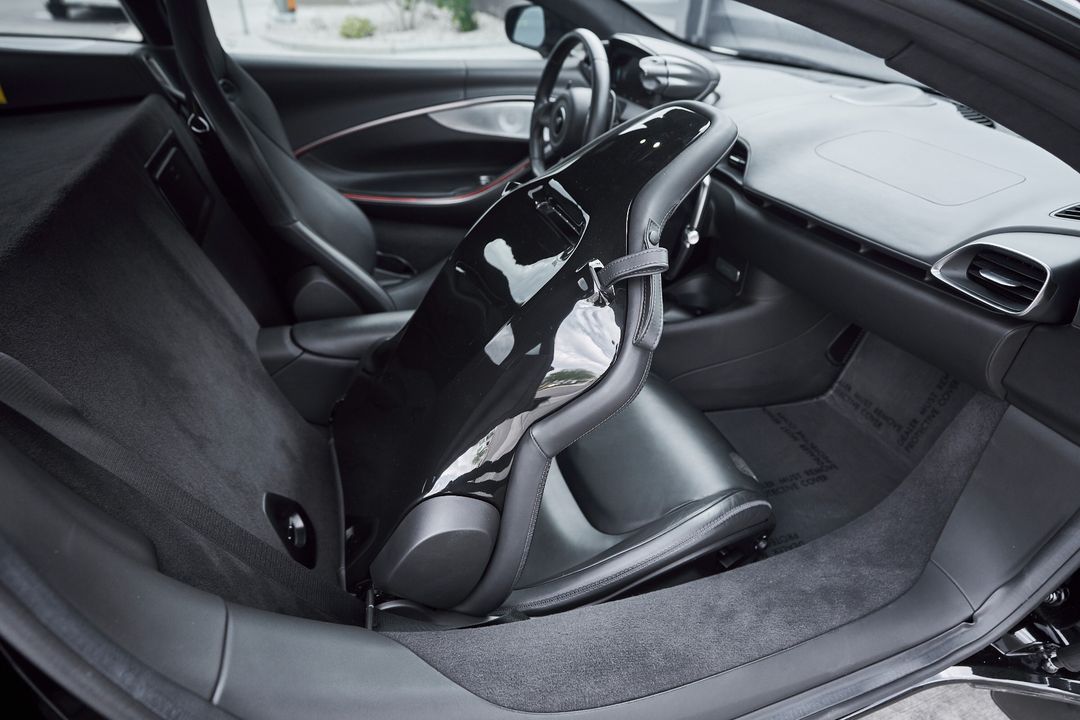 2023 McLaren Artura