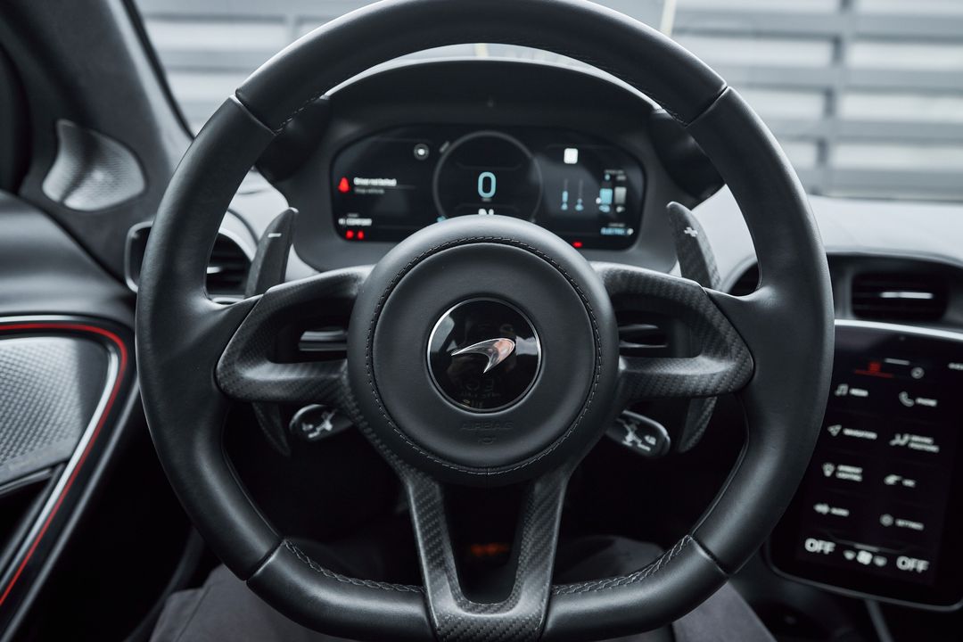2023 McLaren Artura