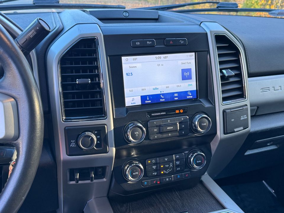 2021 Ford Super Duty F-250 LARIAT