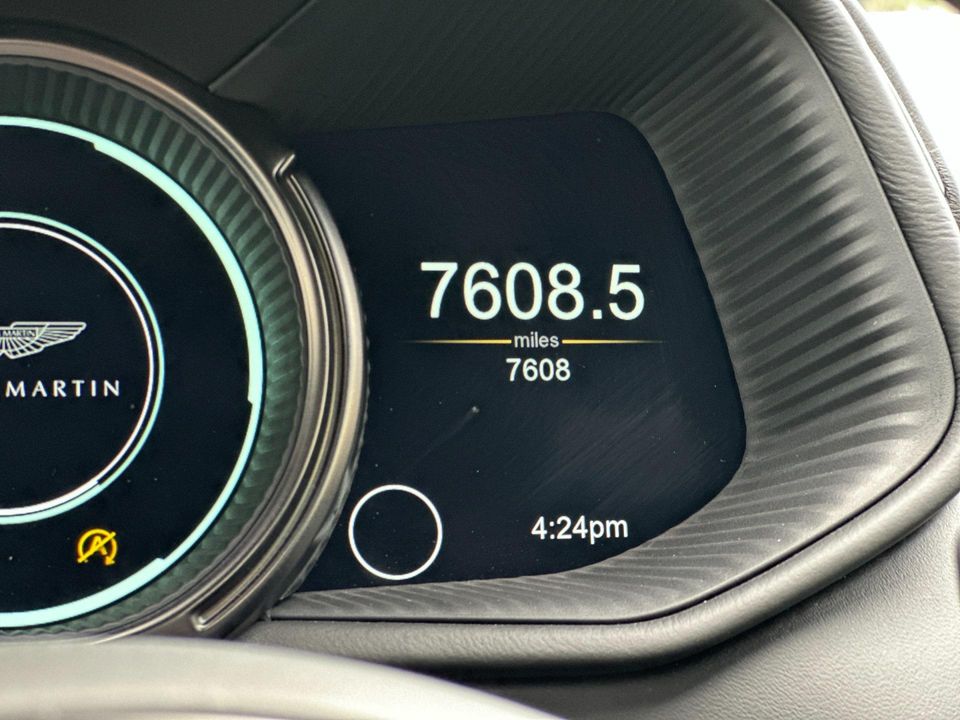 2021 Aston Martin DB11