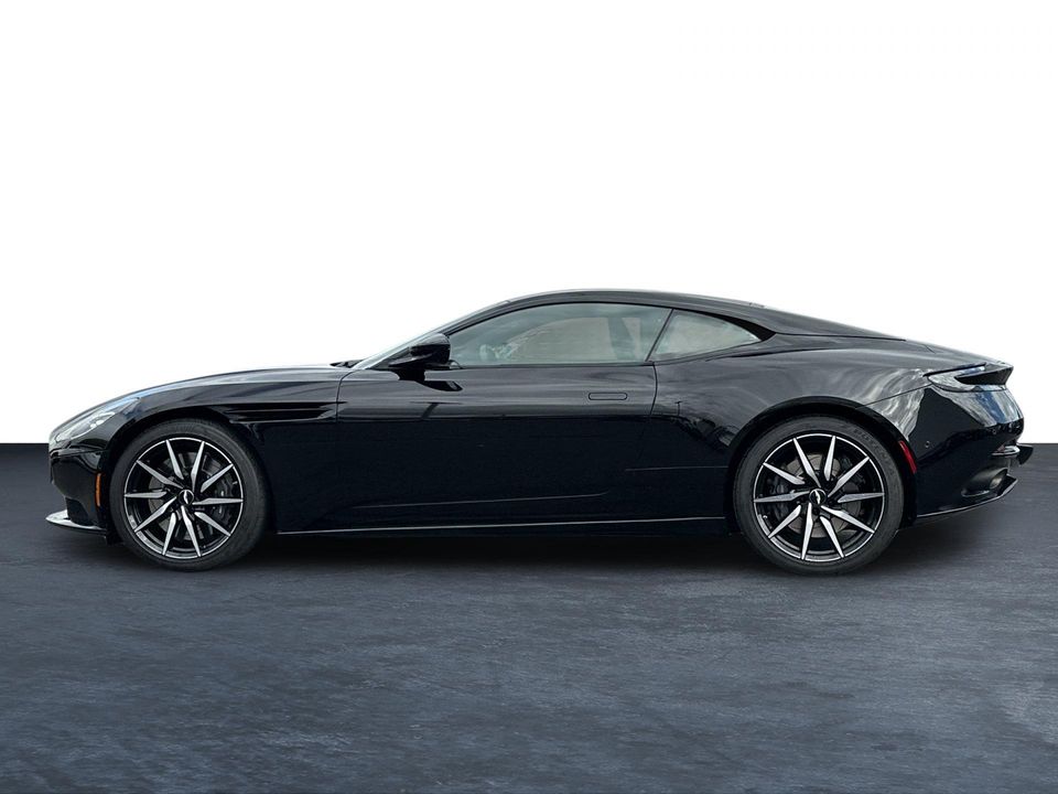 2021 Aston Martin DB11