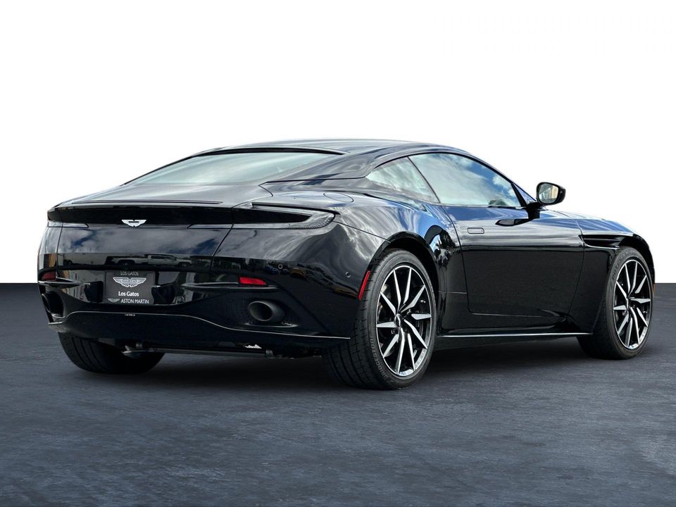 2021 Aston Martin DB11