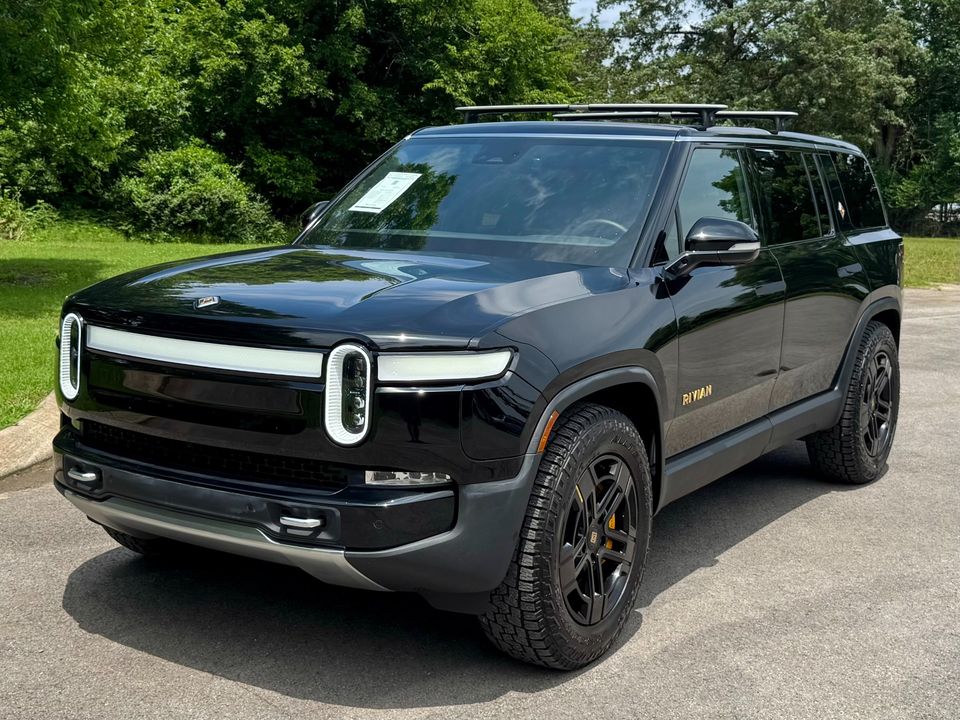 2023 Rivian R1S