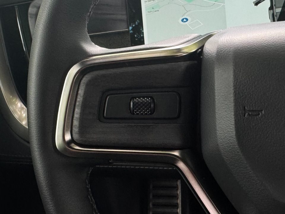 2023 Rivian R1S