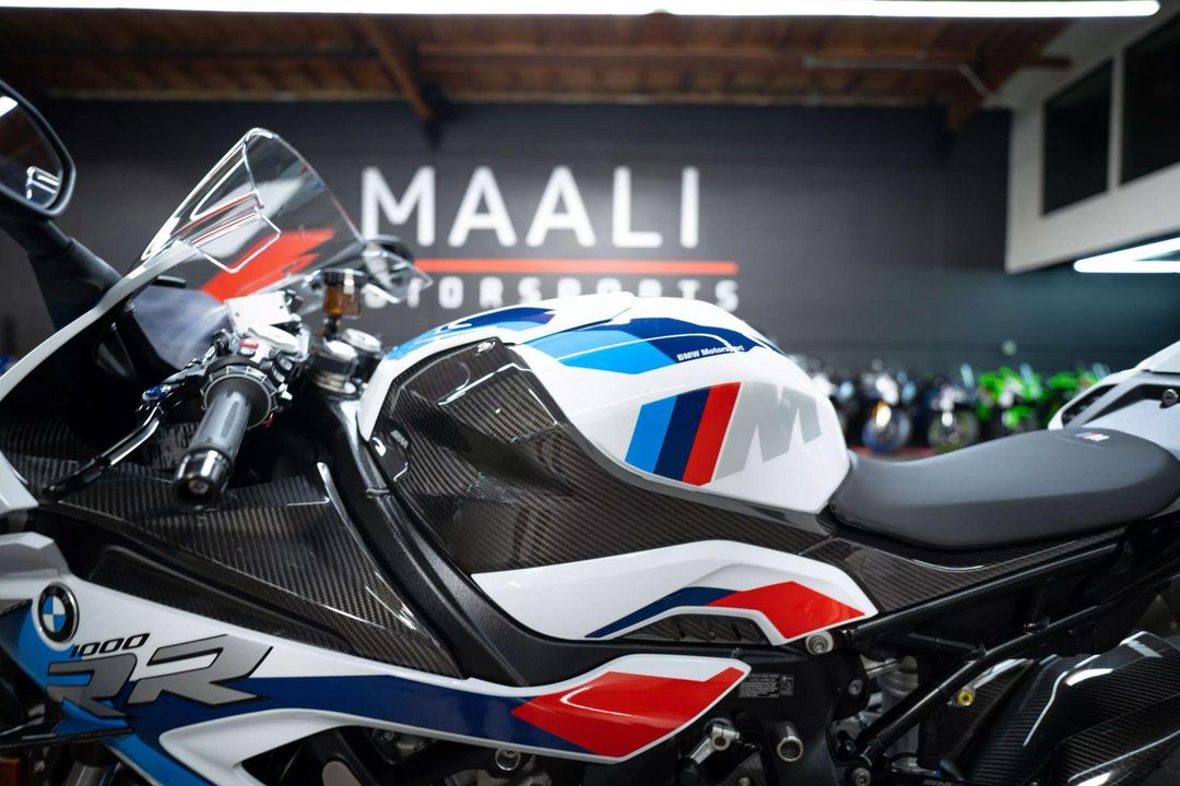 2021 BMW M1000RR