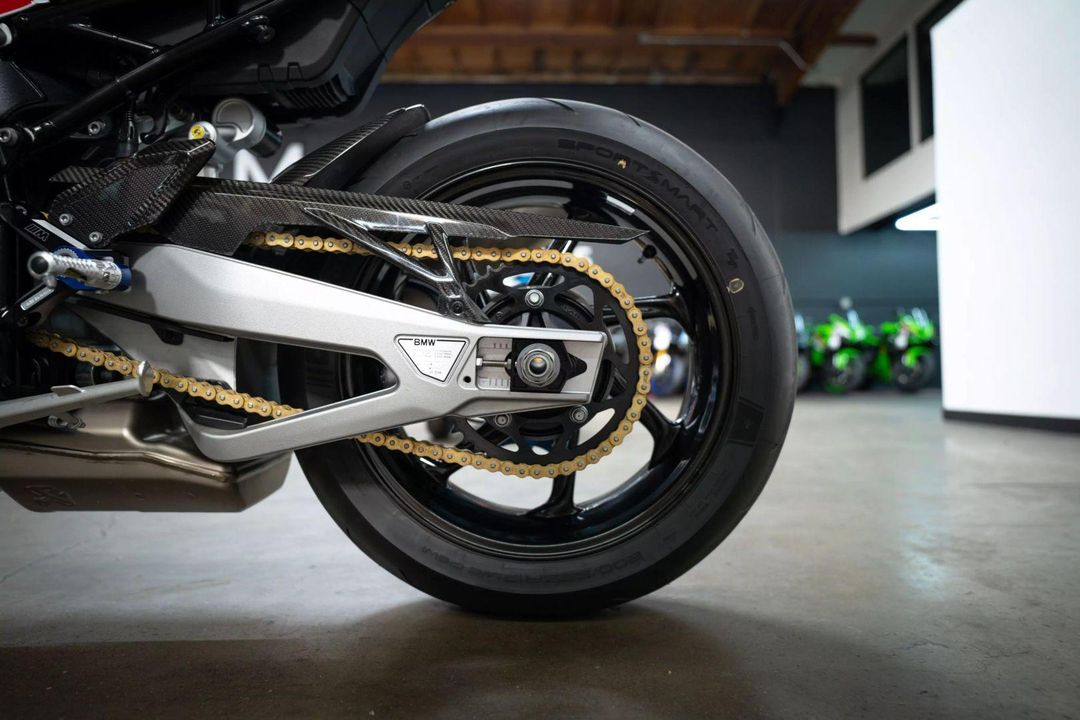 2021 BMW M1000RR