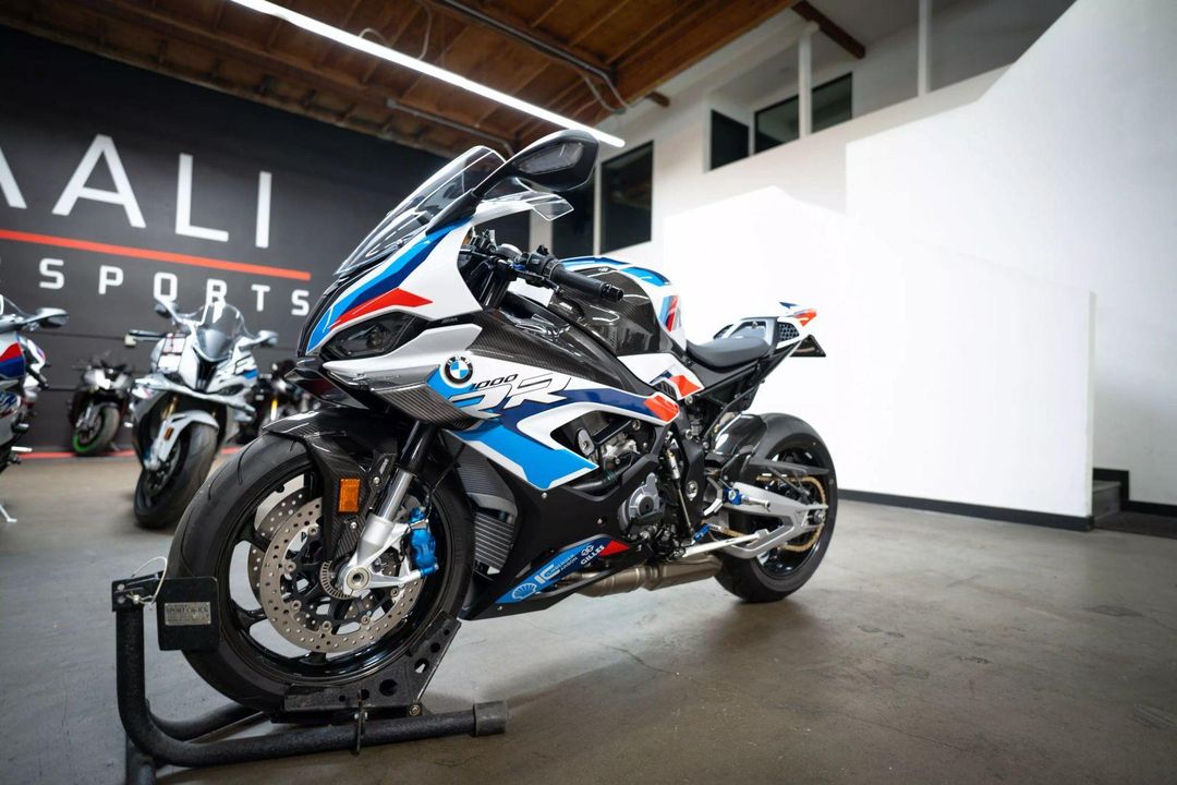 2021 BMW M1000RR