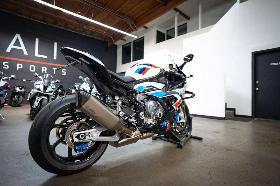 2021 BMW M1000RR