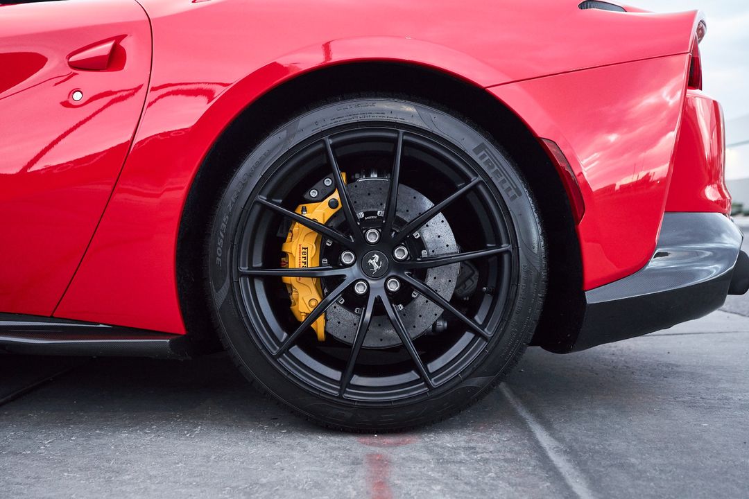 2021 Ferrari 812 GTS