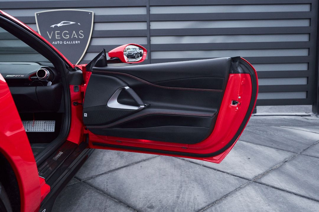 2021 Ferrari 812 GTS