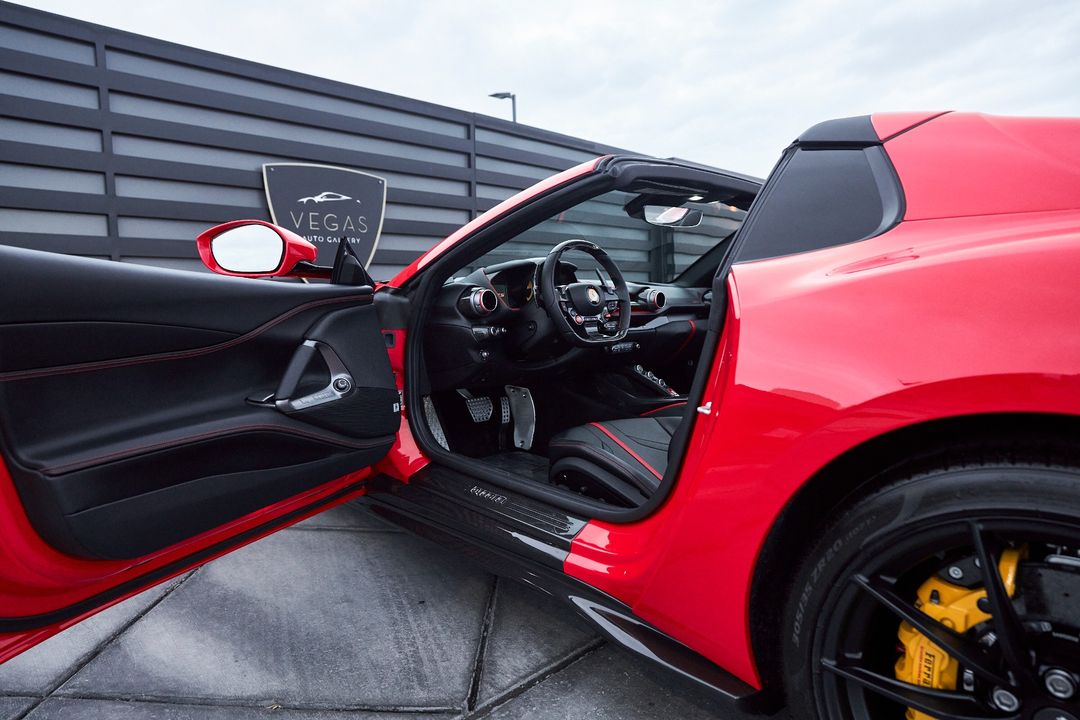 2021 Ferrari 812 GTS
