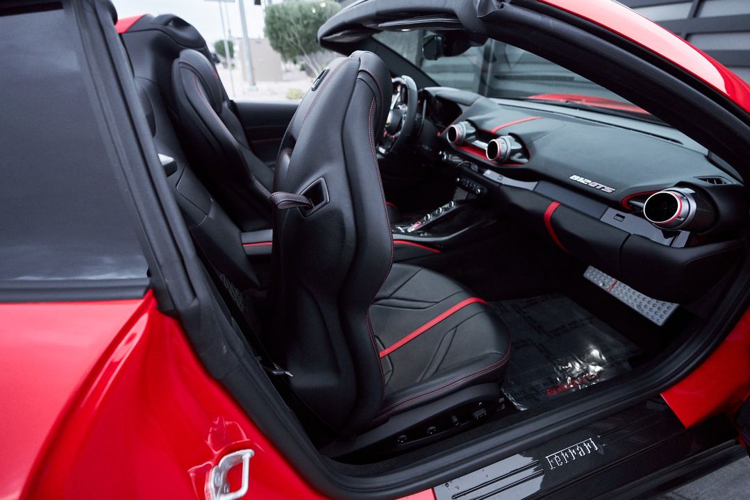 2021 Ferrari 812 GTS
