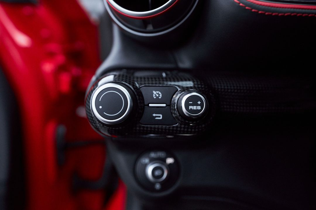 2021 Ferrari 812 GTS