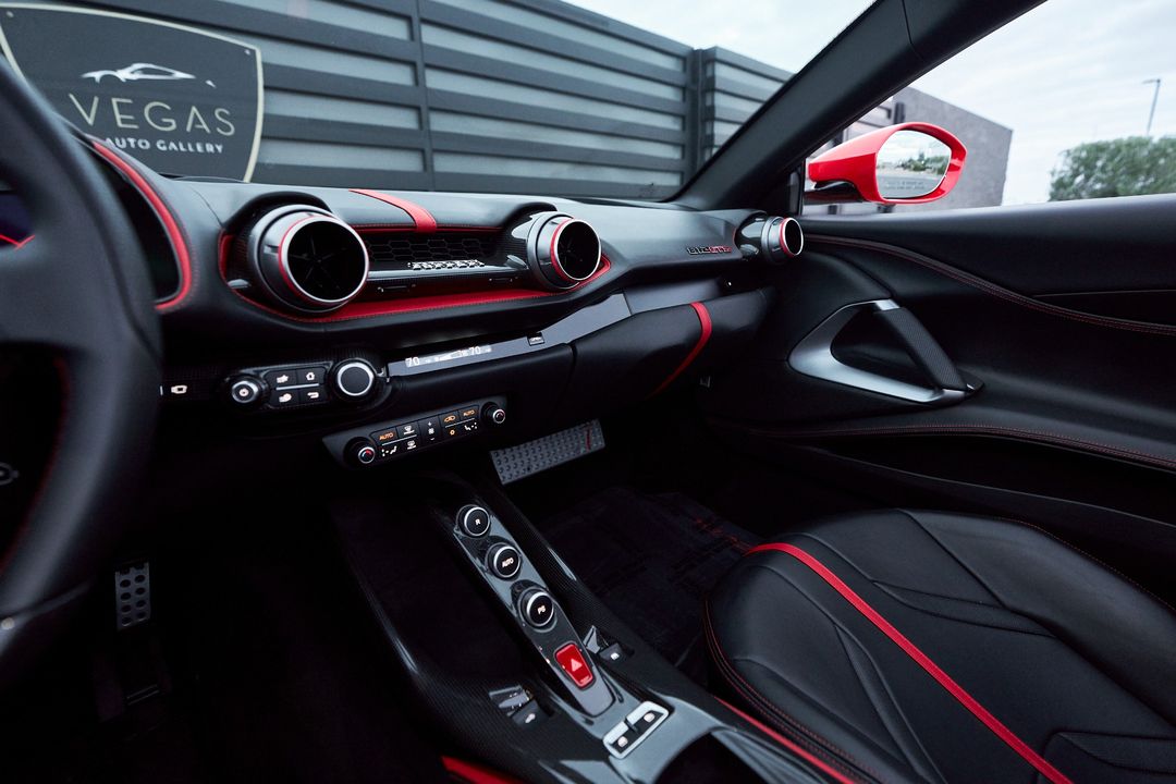 2021 Ferrari 812 GTS