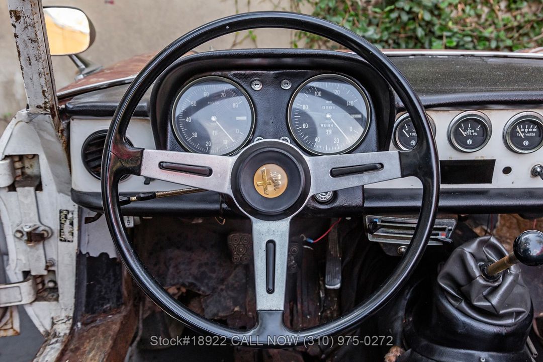 1967 Alfa Romeo Giulia Spider Duetto