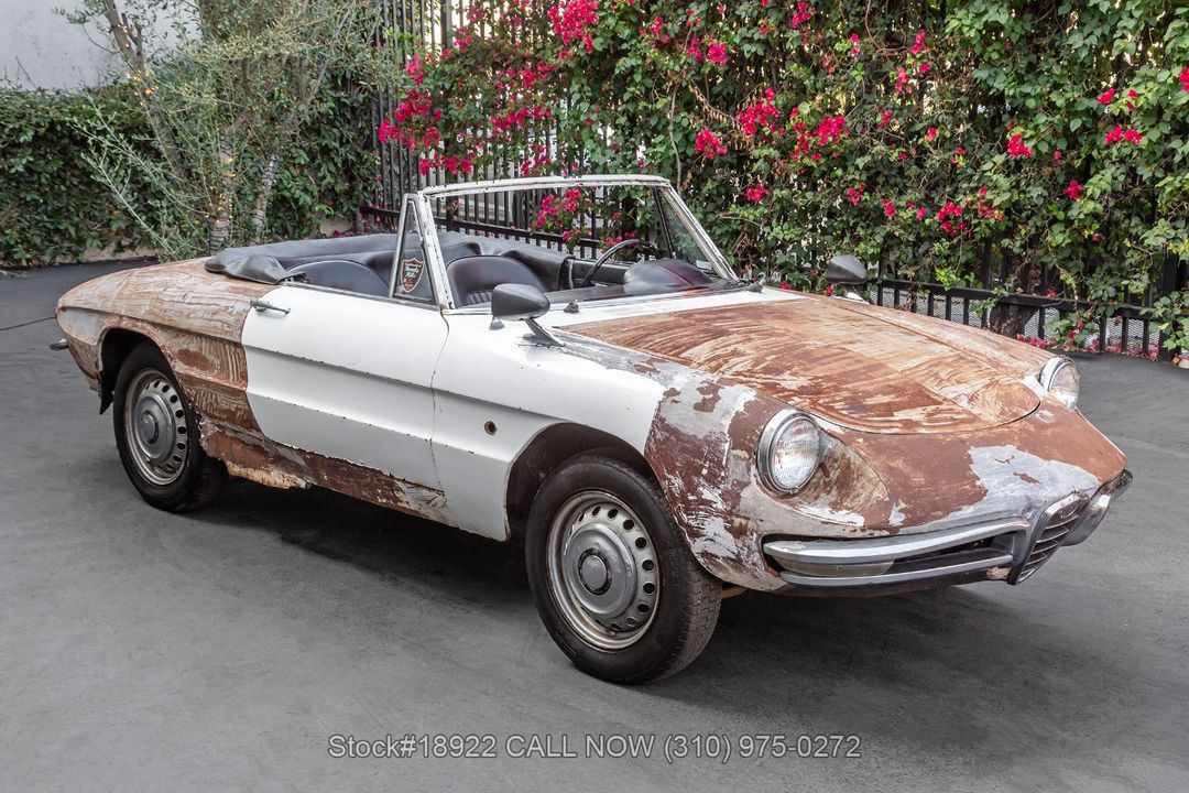 1967 Alfa Romeo Giulia Spider Duetto