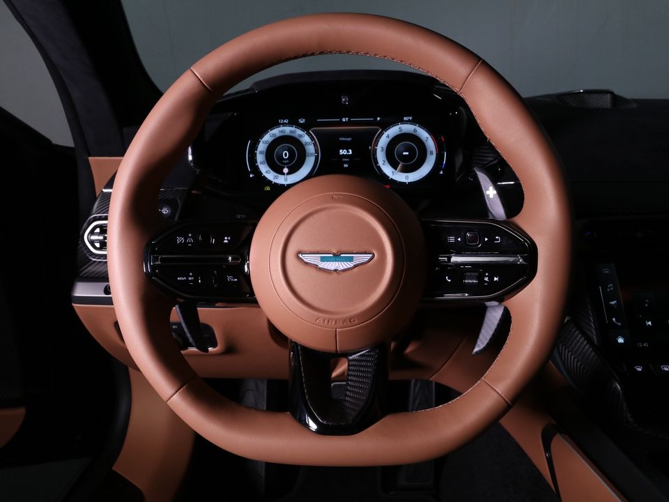 2025 Aston Martin Vanquish