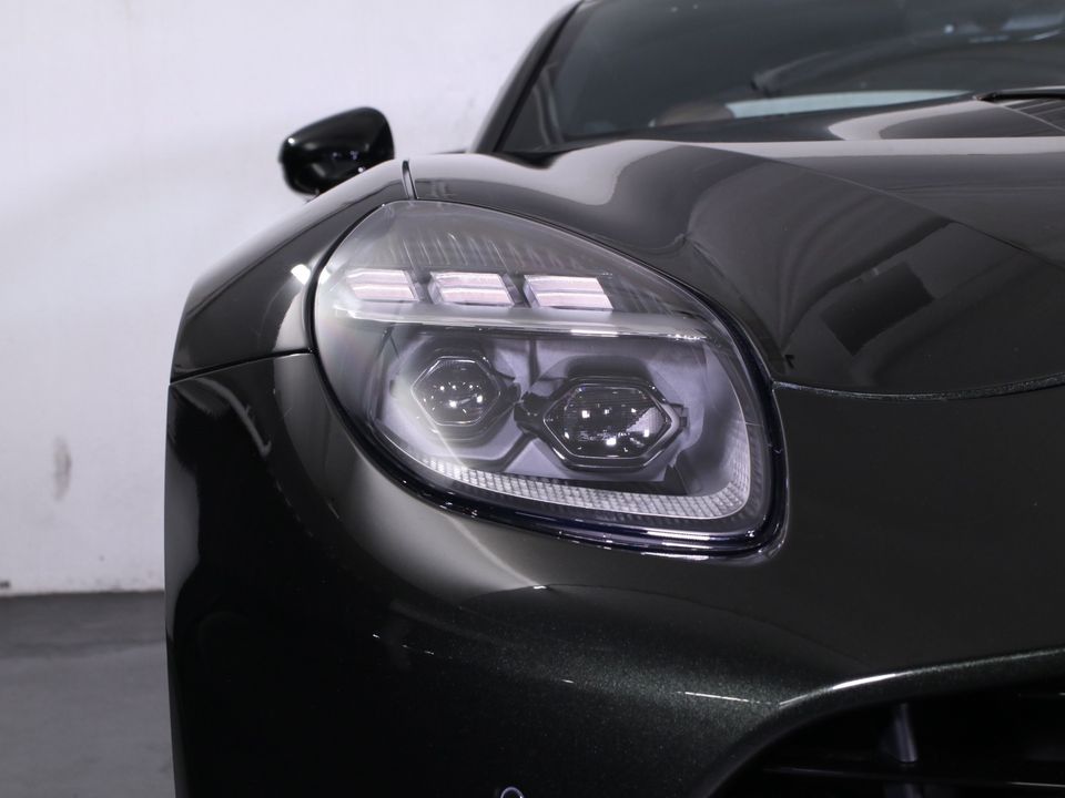 2025 Aston Martin Vanquish