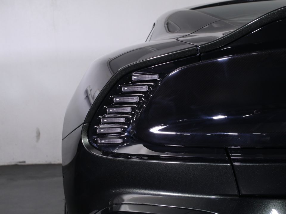 2025 Aston Martin Vanquish