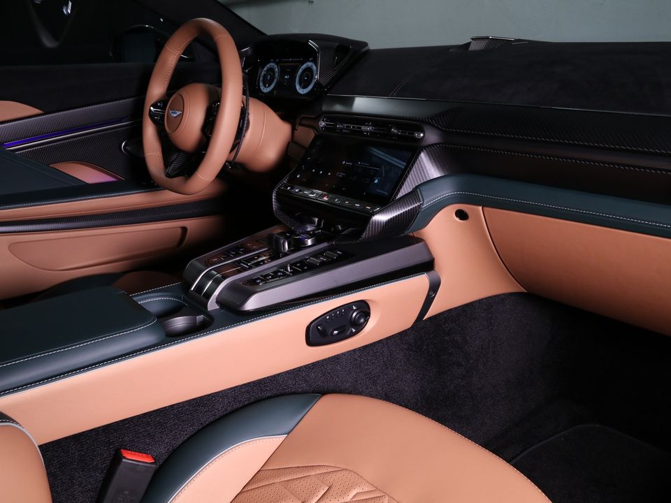 2025 Aston Martin Vanquish