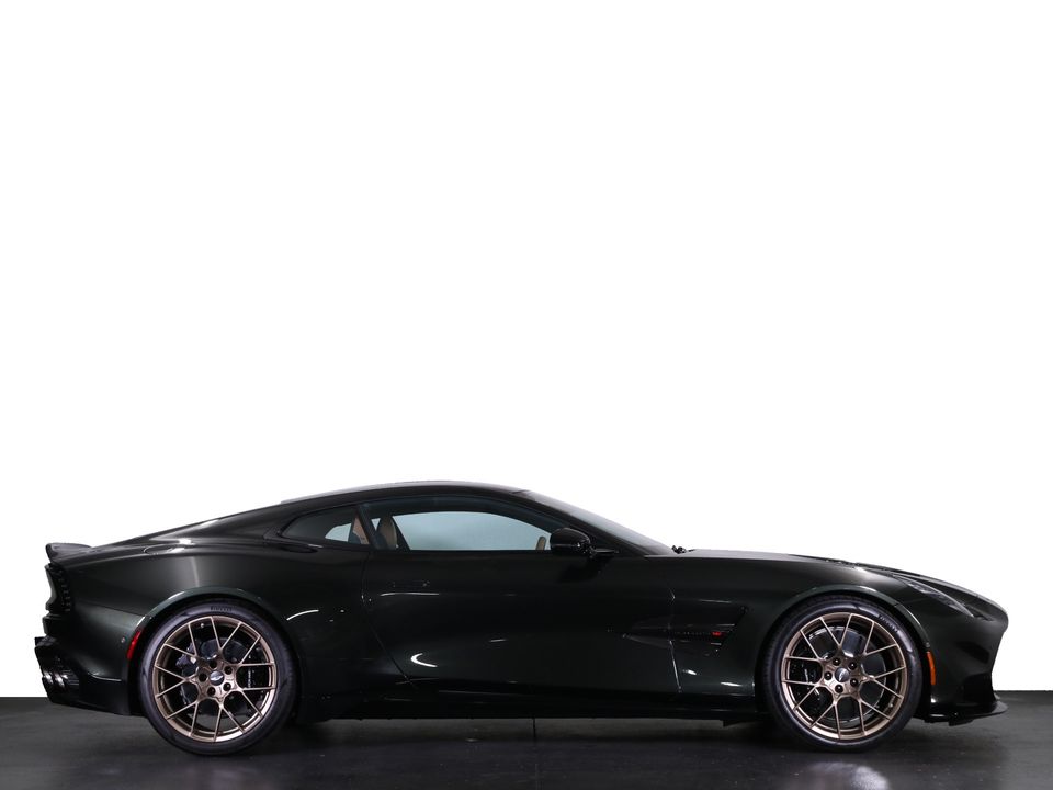 2025 Aston Martin Vanquish