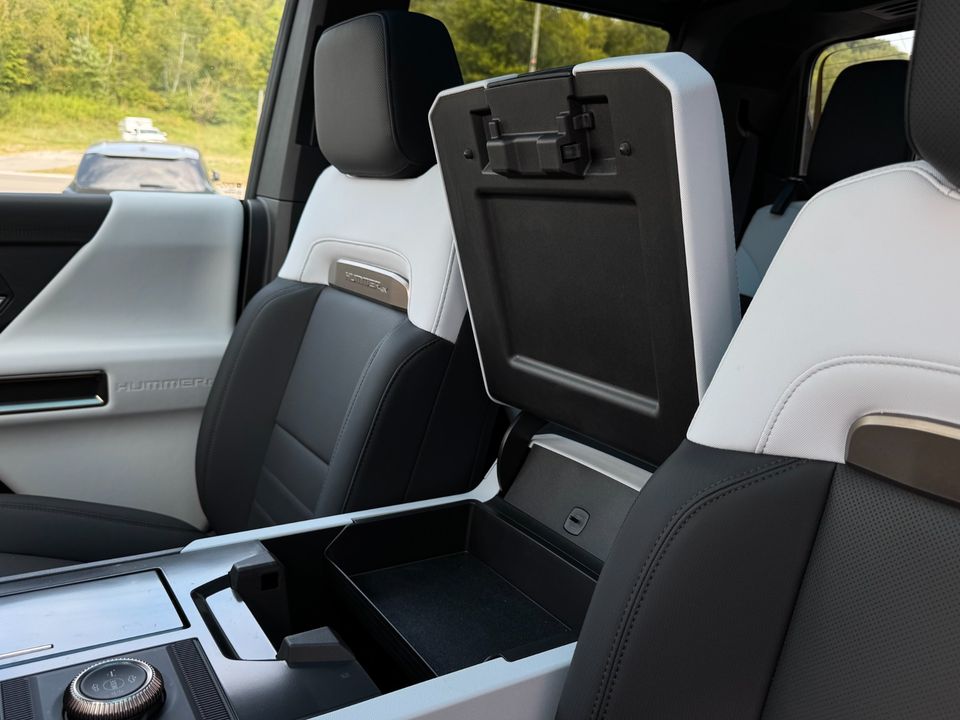 2023 GMC HUMMER EV