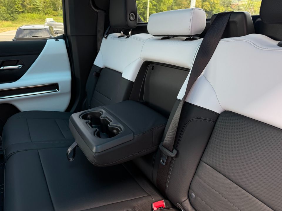 2023 GMC HUMMER EV