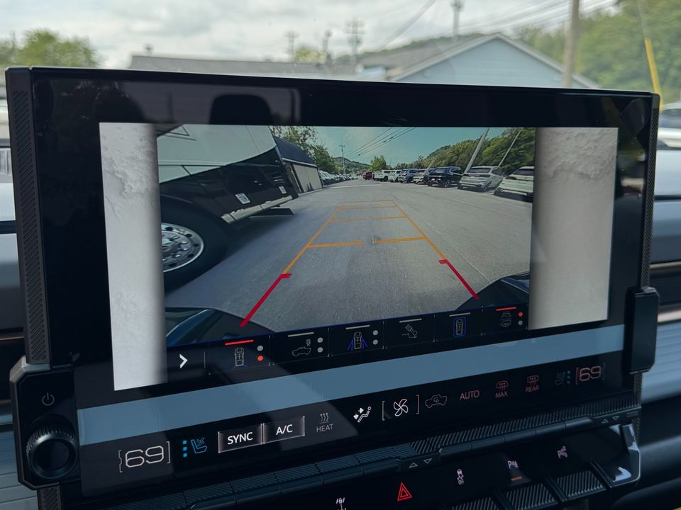 2023 GMC HUMMER EV