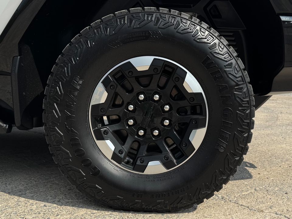 2023 GMC HUMMER EV