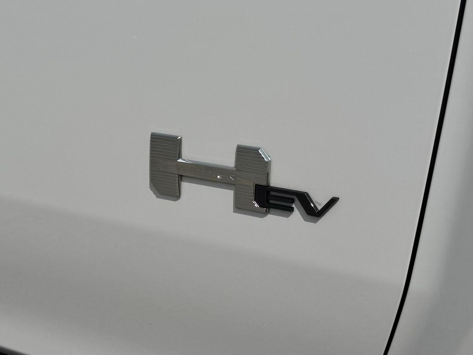 2023 GMC HUMMER EV