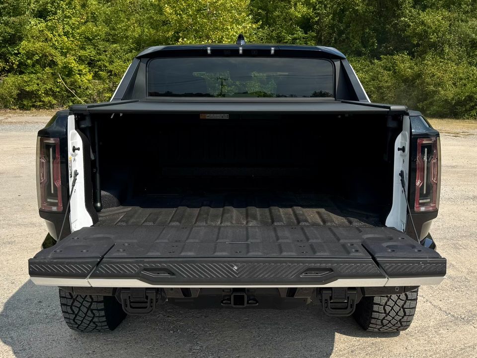 2023 GMC HUMMER EV