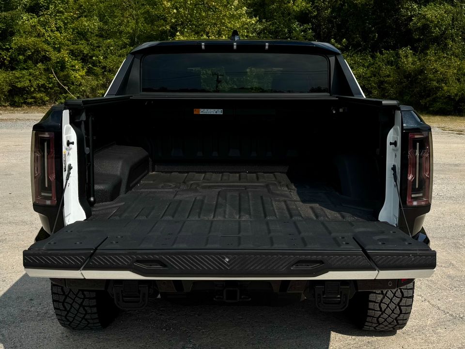 2023 GMC HUMMER EV