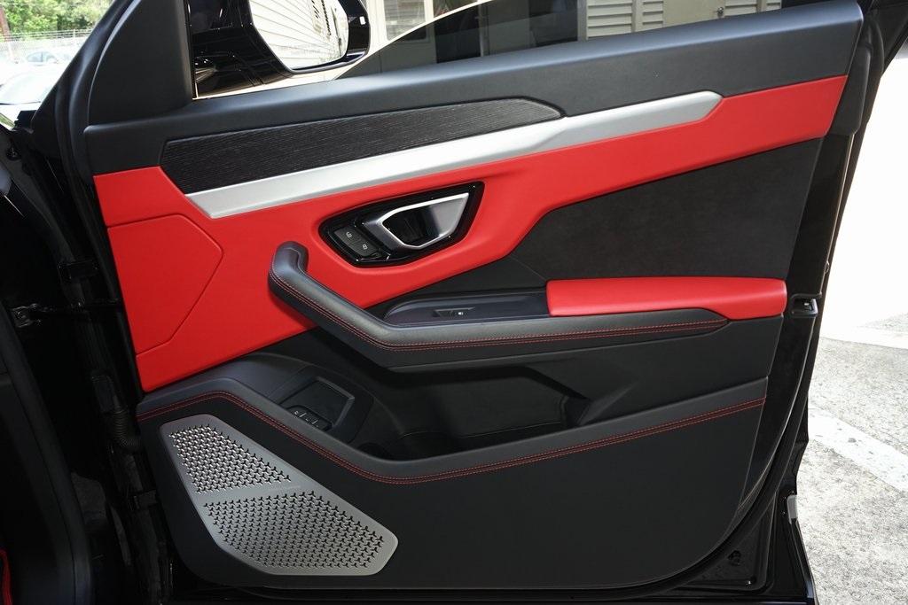 2019 Lamborghini Urus